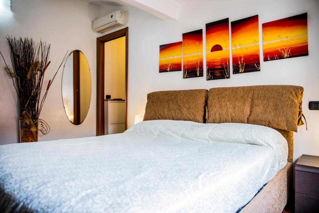 Stupenda Mansarda Centralissima, Finiture Di Lusso Carrara Exterior foto